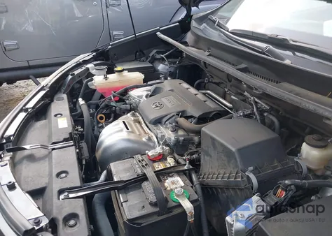 2017 Toyota Rav4 Le z USA, uszkodzony, nr VIN 2T3BFREV6HW580393